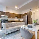 M11 - Stylish & Cozy 2Bdr In Plateau Montreal